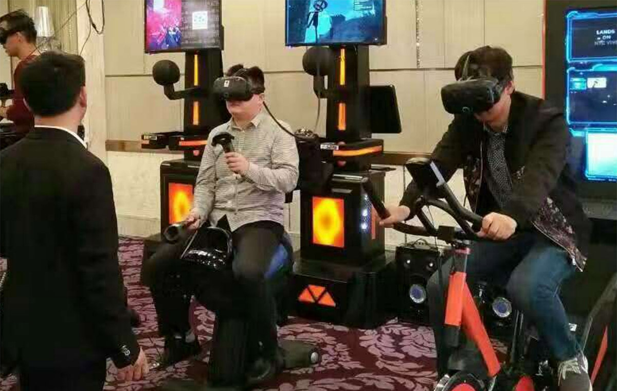 且末互动电影VR赛马