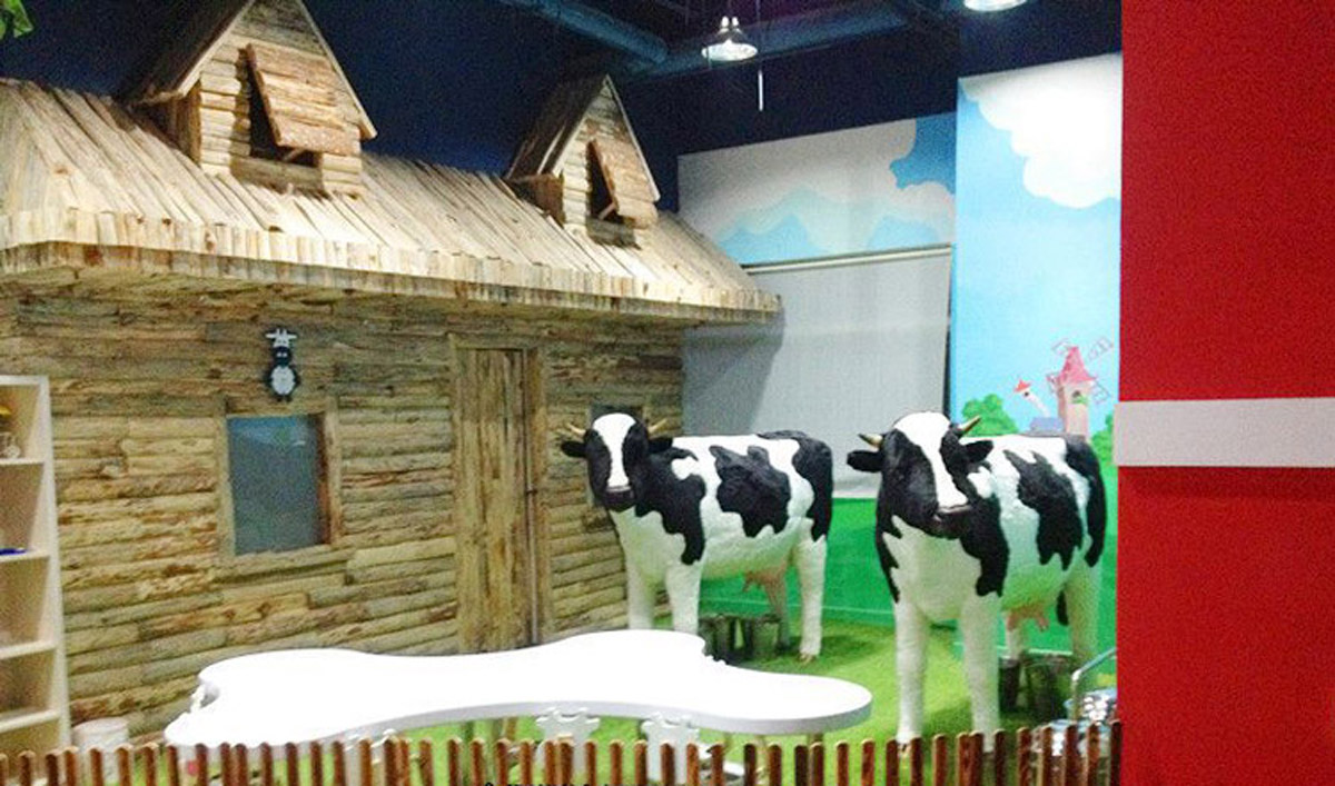 泗阳互动电影儿童体验馆专用仿真奶牛